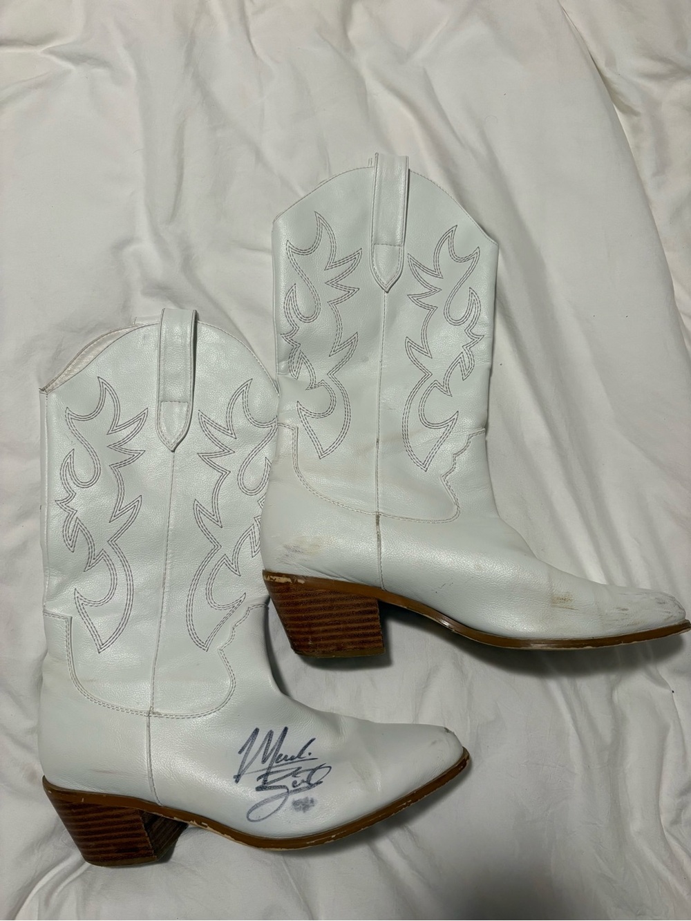 Maddox Batson signed Altar'd State White Western Heeled Cowboy Boots